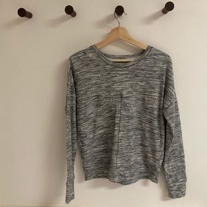Lou and Grey Heathered Gray Top. NWOT XS